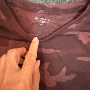 Athleta Maroon Camo Short Sleeve Tee